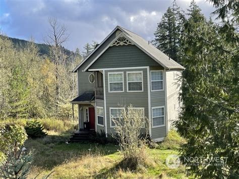 326 p g sweet road kelso wa 98626  Ryan Robbins • Blue Line Real Estate Service Pacific Northwest Realty Group